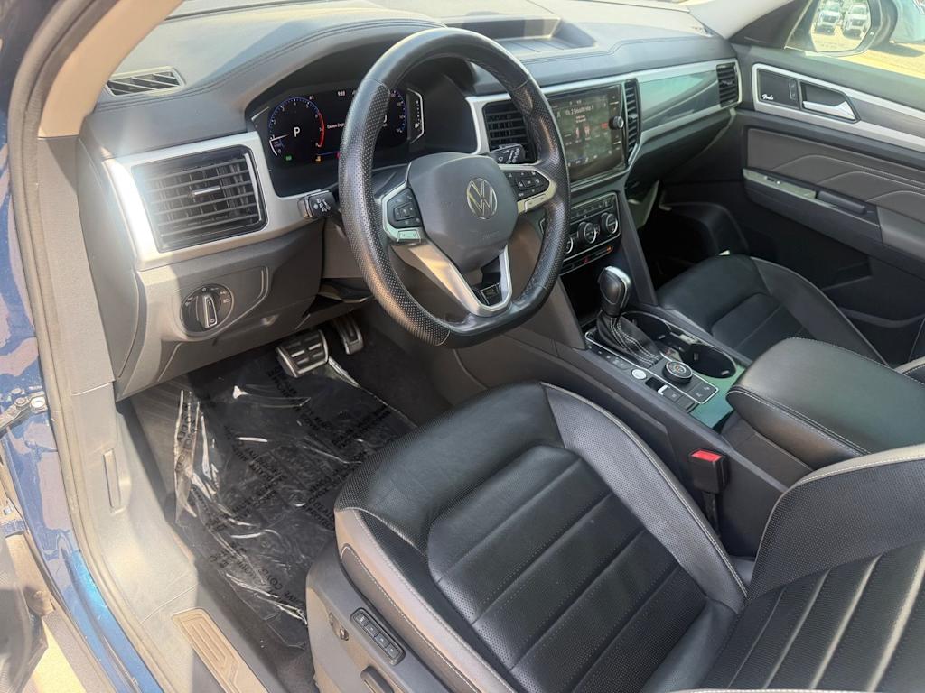 Thumbnail: 2021 Volkswagen Atlas - 10