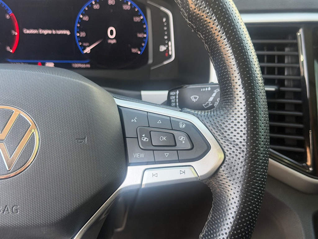 Thumbnail: 2021 Volkswagen Atlas - 24