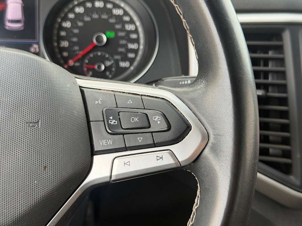Thumbnail: 2021 Volkswagen Atlas - 17