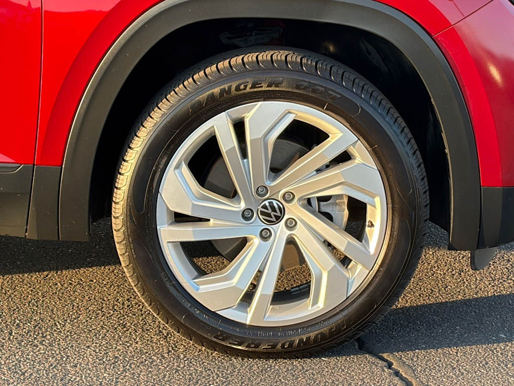 Thumbnail: 2023 Volkswagen Atlas - 8