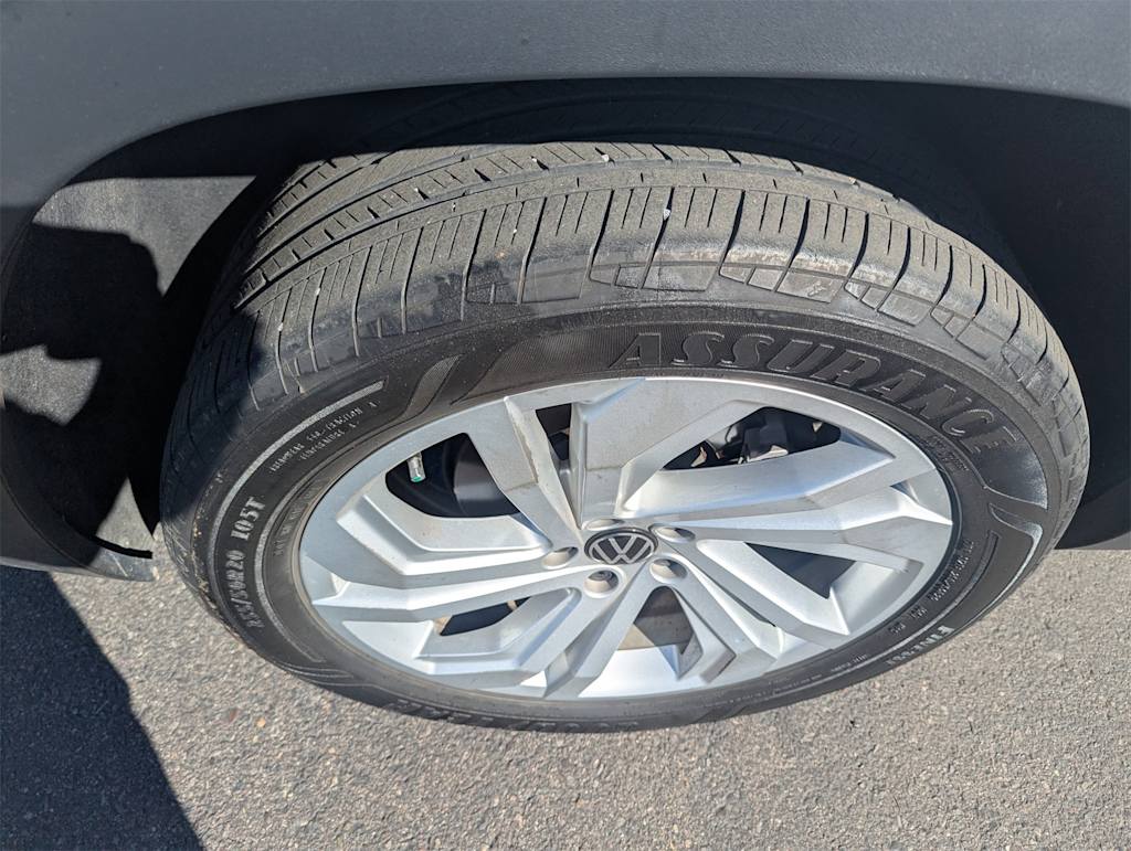 Thumbnail: 2022 Volkswagen Atlas - 16