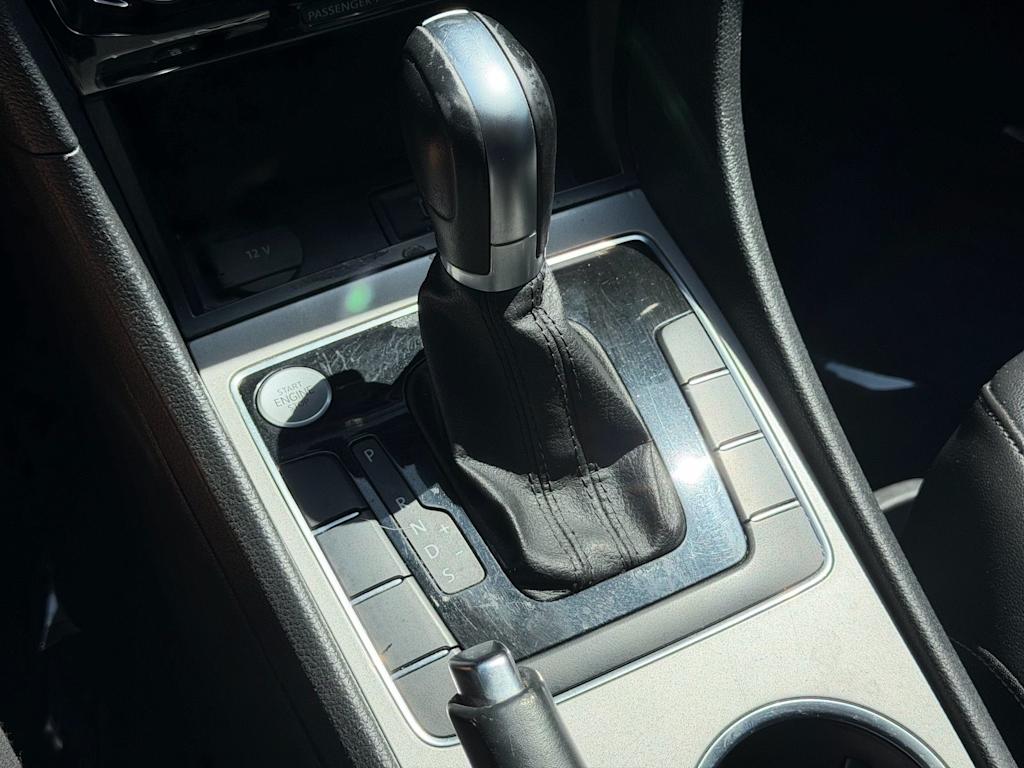Thumbnail: 2020 Volkswagen Passat - 8