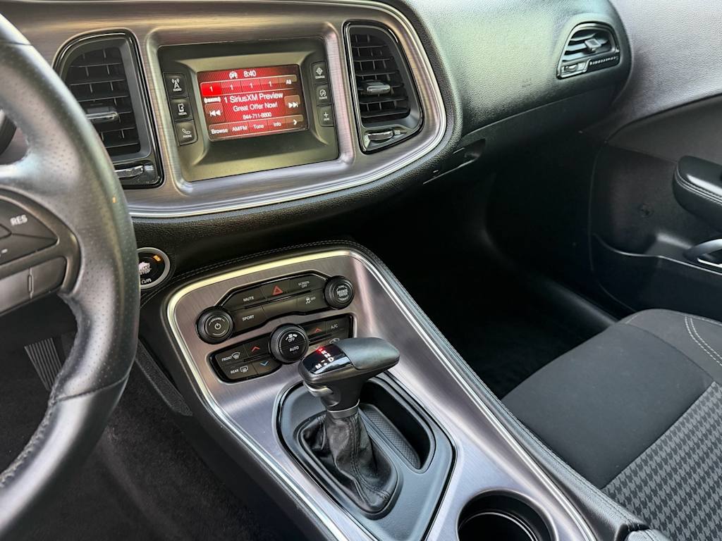 Thumbnail: 2017 Dodge Challenger - 13