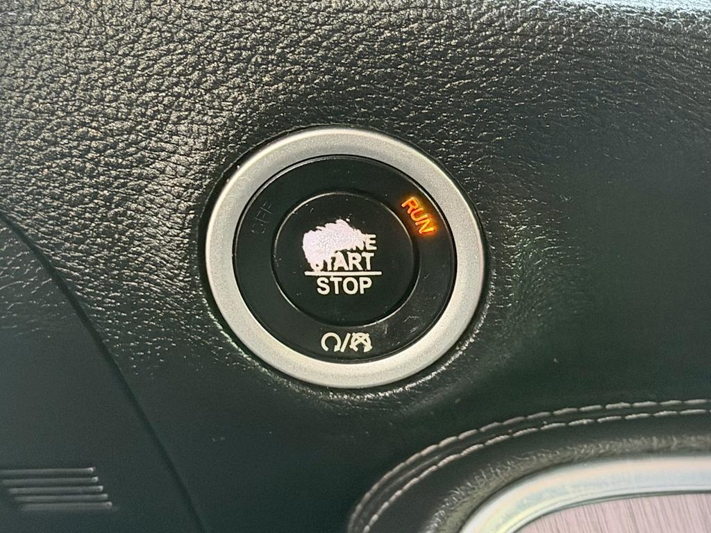 Thumbnail: 2017 Dodge Challenger - 31