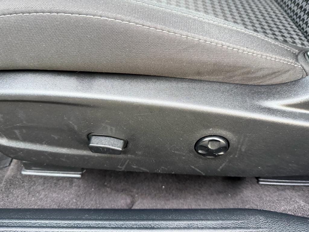 Thumbnail: 2017 Dodge Challenger - 24