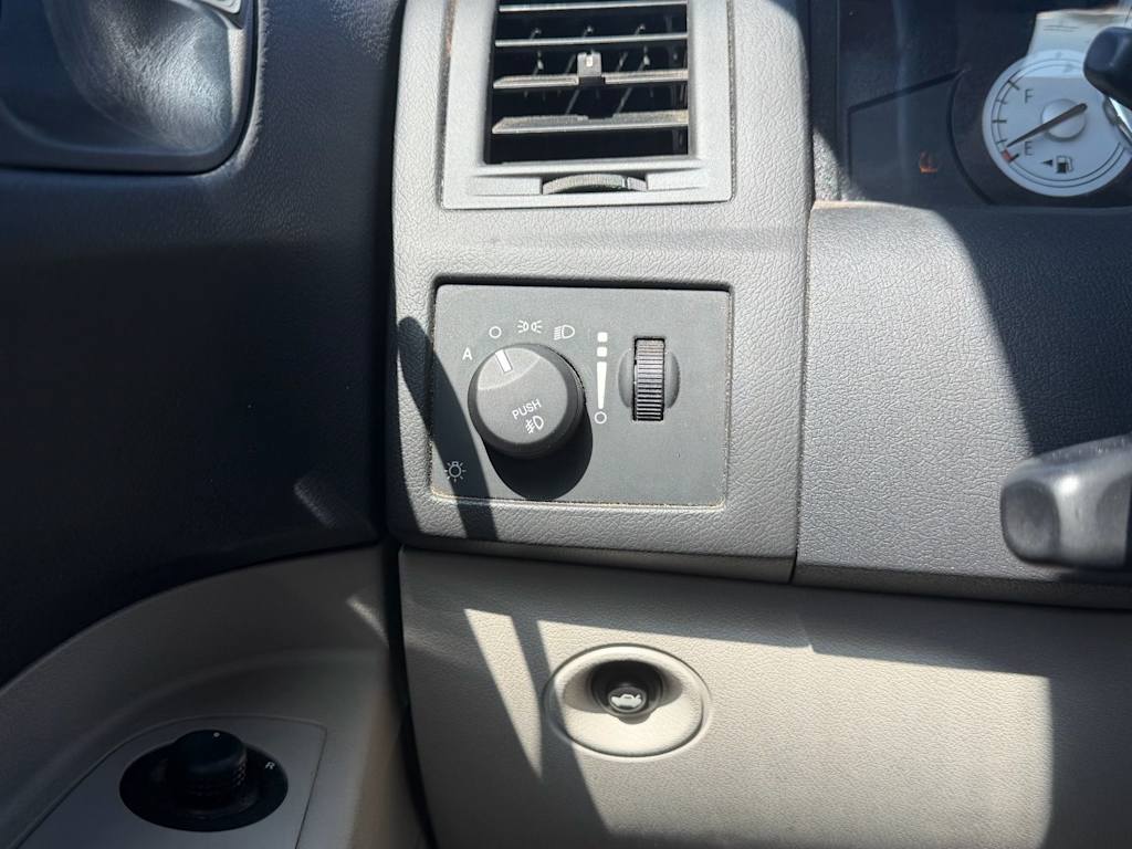 Thumbnail: 2007 Chrysler 300 - 14
