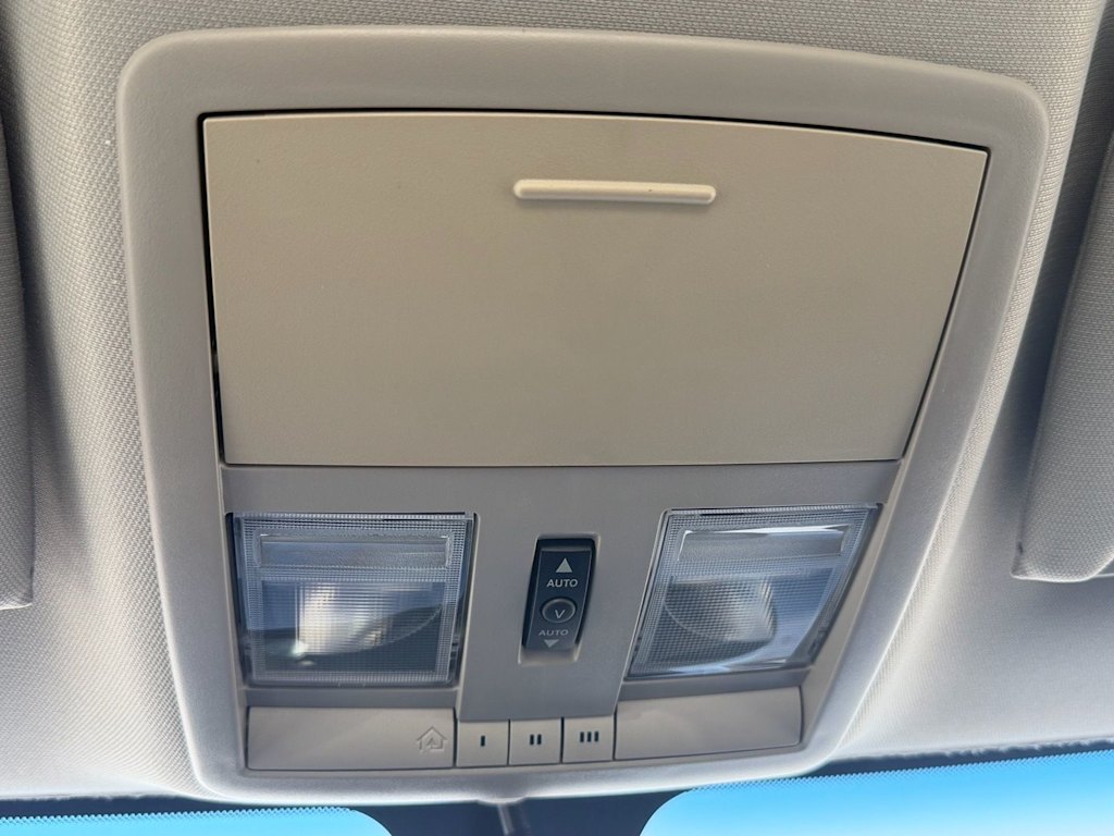 Thumbnail: 2007 Chrysler 300 - 16