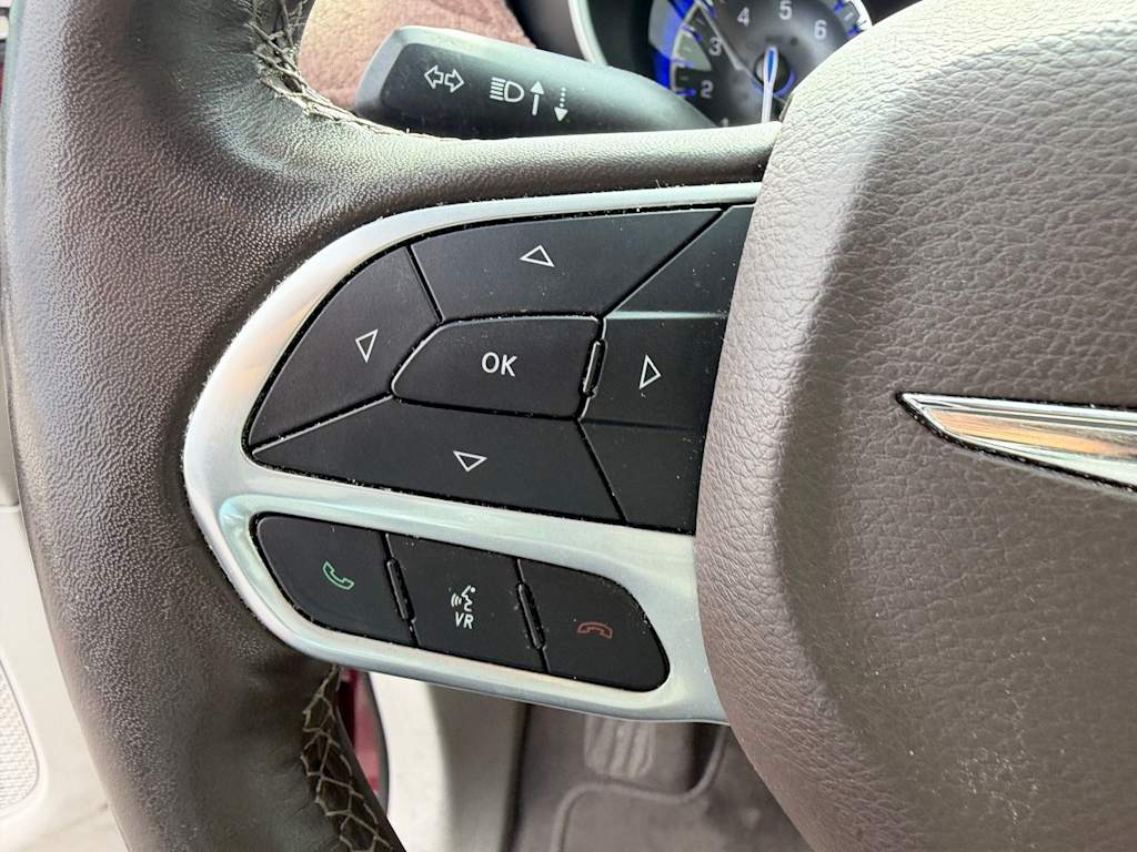 Thumbnail: 2021 Chrysler Pacifica - 15