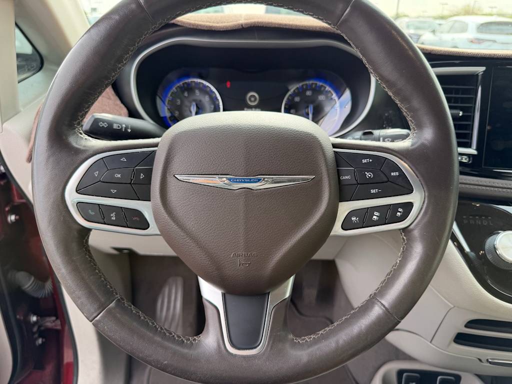 Thumbnail: 2021 Chrysler Pacifica - 2
