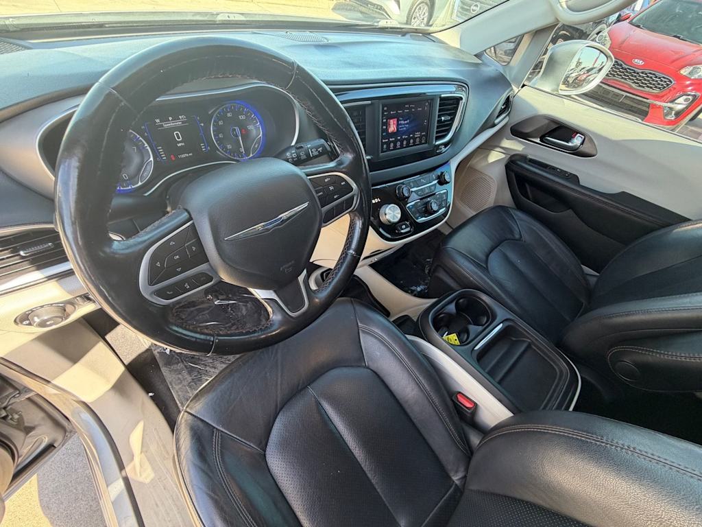 Thumbnail: 2020 Chrysler Pacifica - 2
