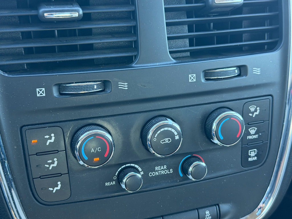 Thumbnail: 2014 Dodge Grand Caravan - 16