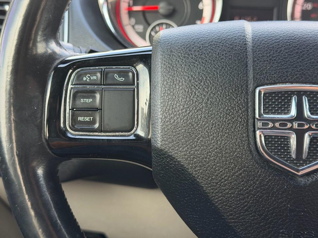 Thumbnail: 2019 Dodge Grand Caravan - 25