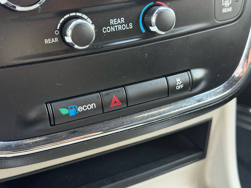 Thumbnail: 2019 Dodge Grand Caravan - 32