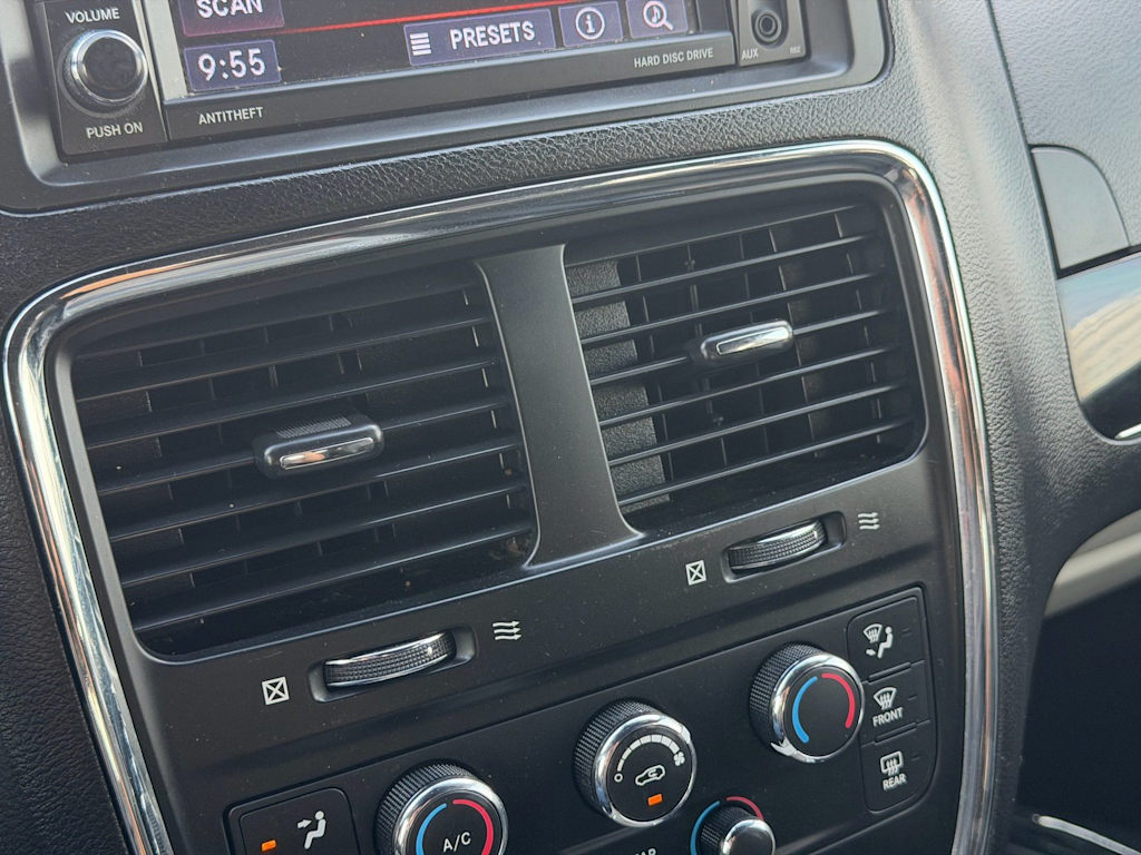 Thumbnail: 2019 Dodge Grand Caravan - 19