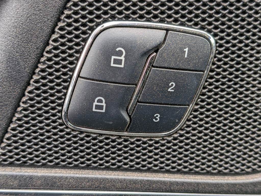 Thumbnail: 2016 Ford Edge - 12