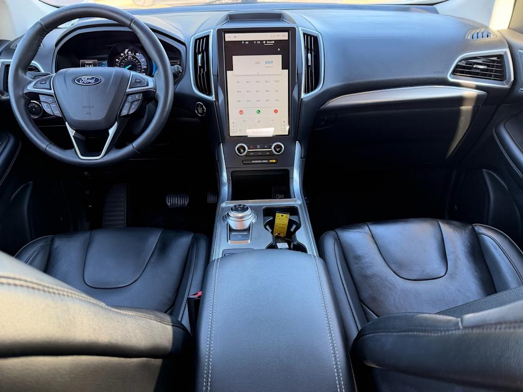 Thumbnail: 2022 Ford Edge - 2