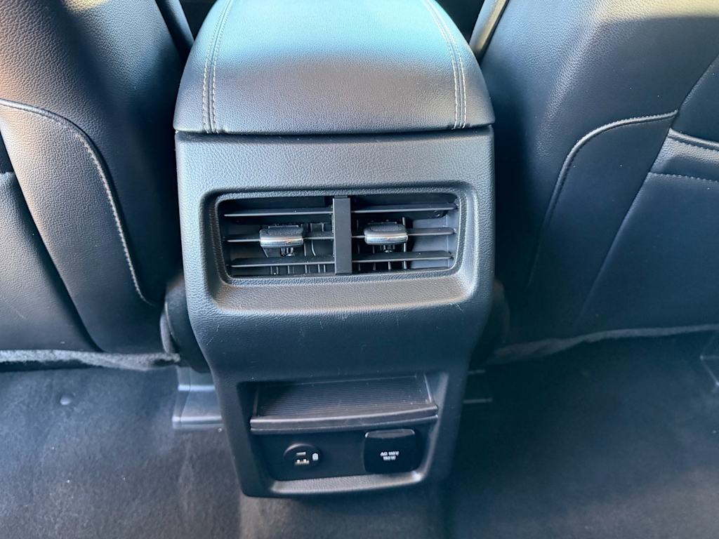 Thumbnail: 2022 Ford Edge - 21