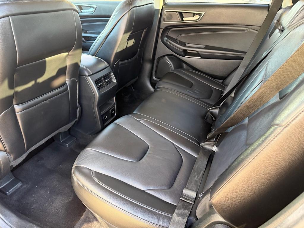 Thumbnail: 2022 Ford Edge - 10