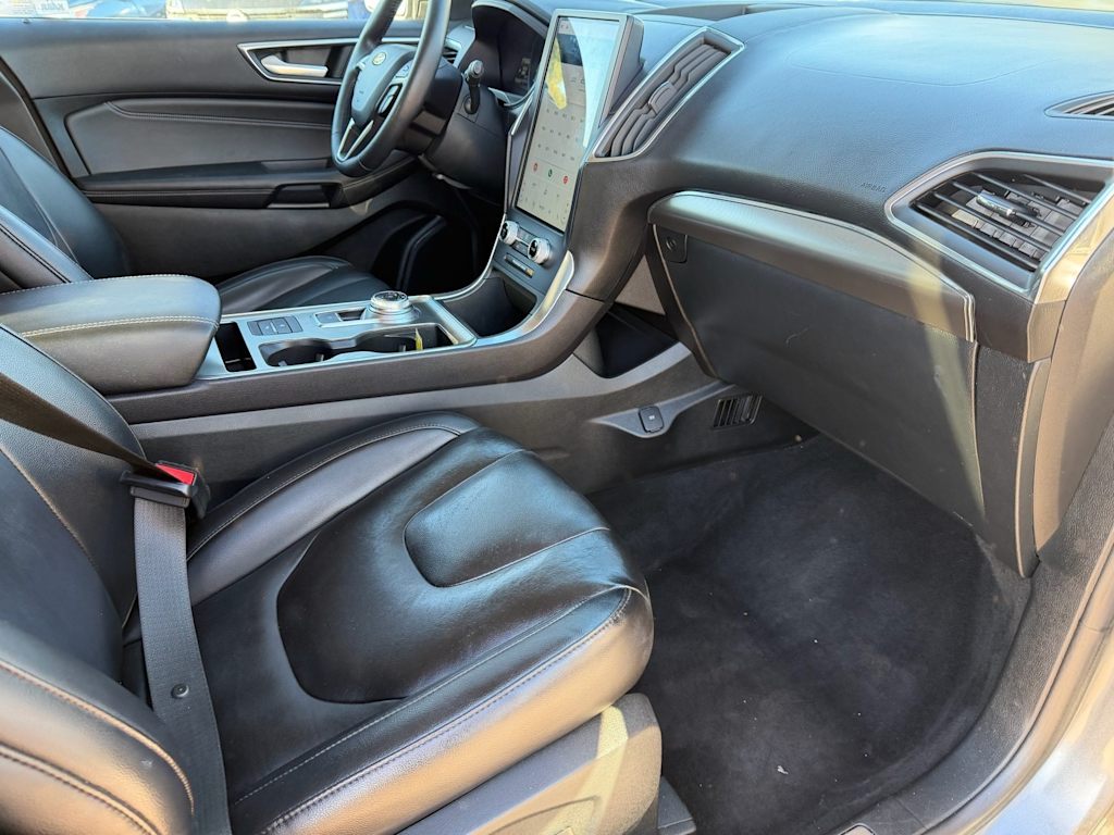 Thumbnail: 2022 Ford Edge - 19