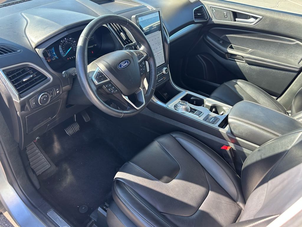 Thumbnail: 2022 Ford Edge - 2