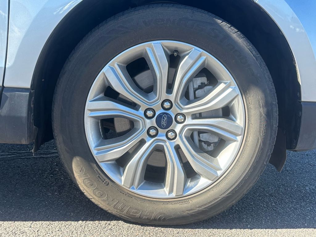 Thumbnail: 2022 Ford Edge - 7