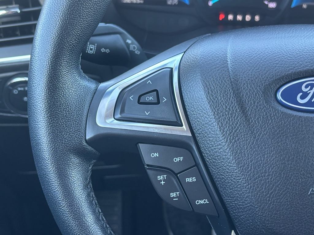 Thumbnail: 2022 Ford Edge - 23