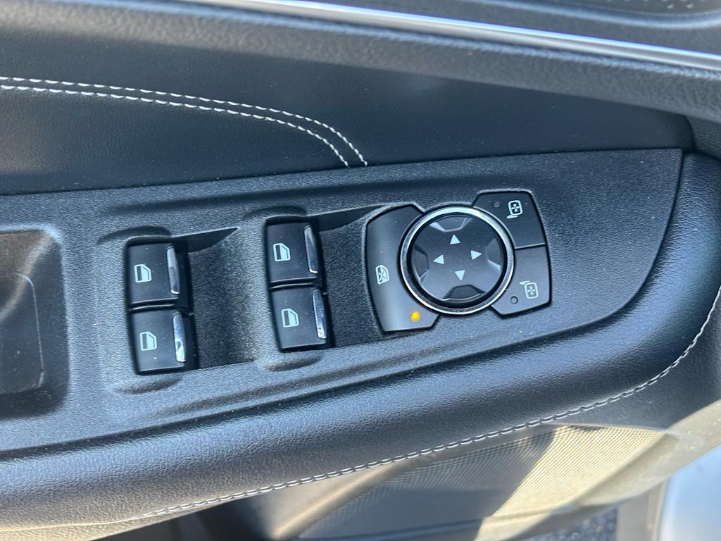 Thumbnail: 2022 Ford Edge - 21