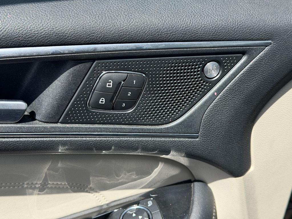Thumbnail: 2019 Ford Edge - 13