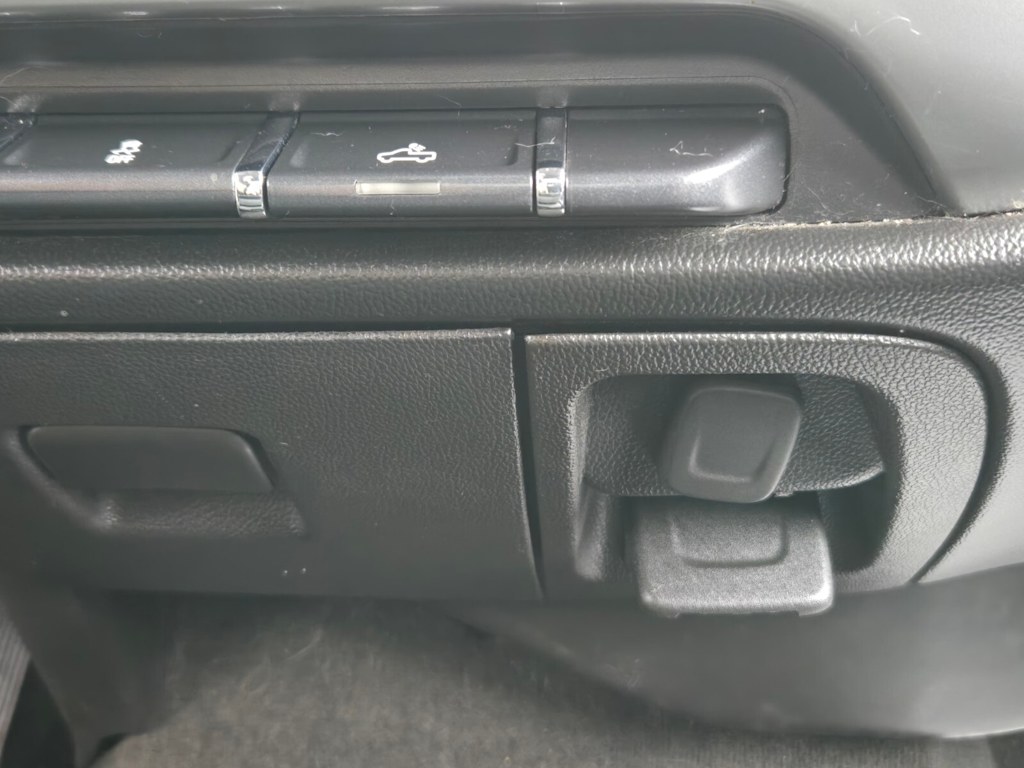 Thumbnail: 2018 Chevrolet Silverado 1500 - 13