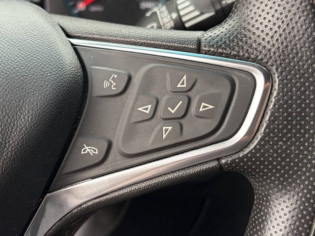 Thumbnail: 2019 Chevrolet Equinox - 15