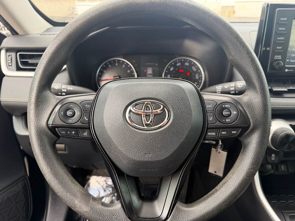 Thumbnail: 2020 Toyota RAV4 - 11