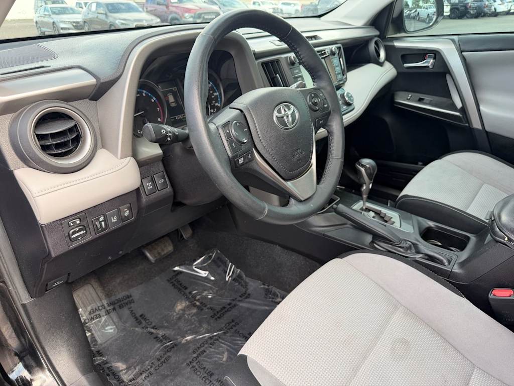 Thumbnail: 2018 Toyota RAV4 - 2