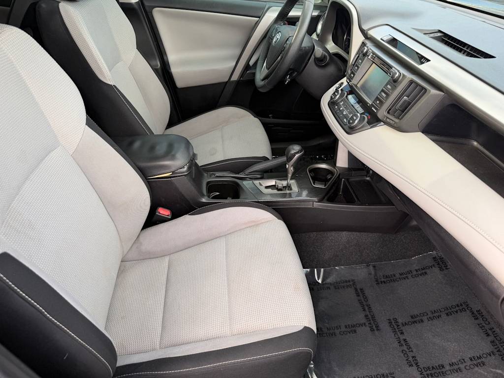 Thumbnail: 2018 Toyota RAV4 - 9