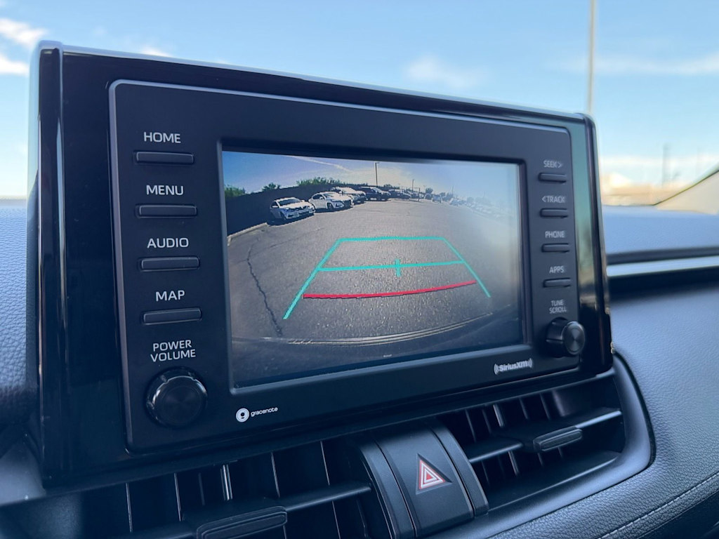 Thumbnail: 2020 Toyota RAV4 - 12