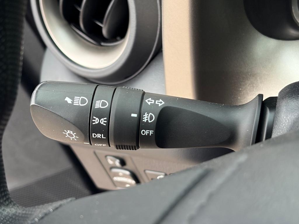Thumbnail: 2015 Toyota RAV4 - 15