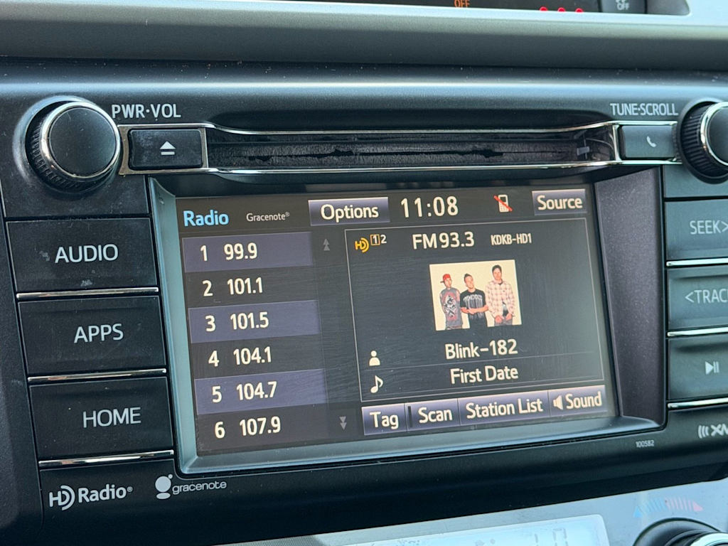 Thumbnail: 2018 Toyota RAV4 - 13