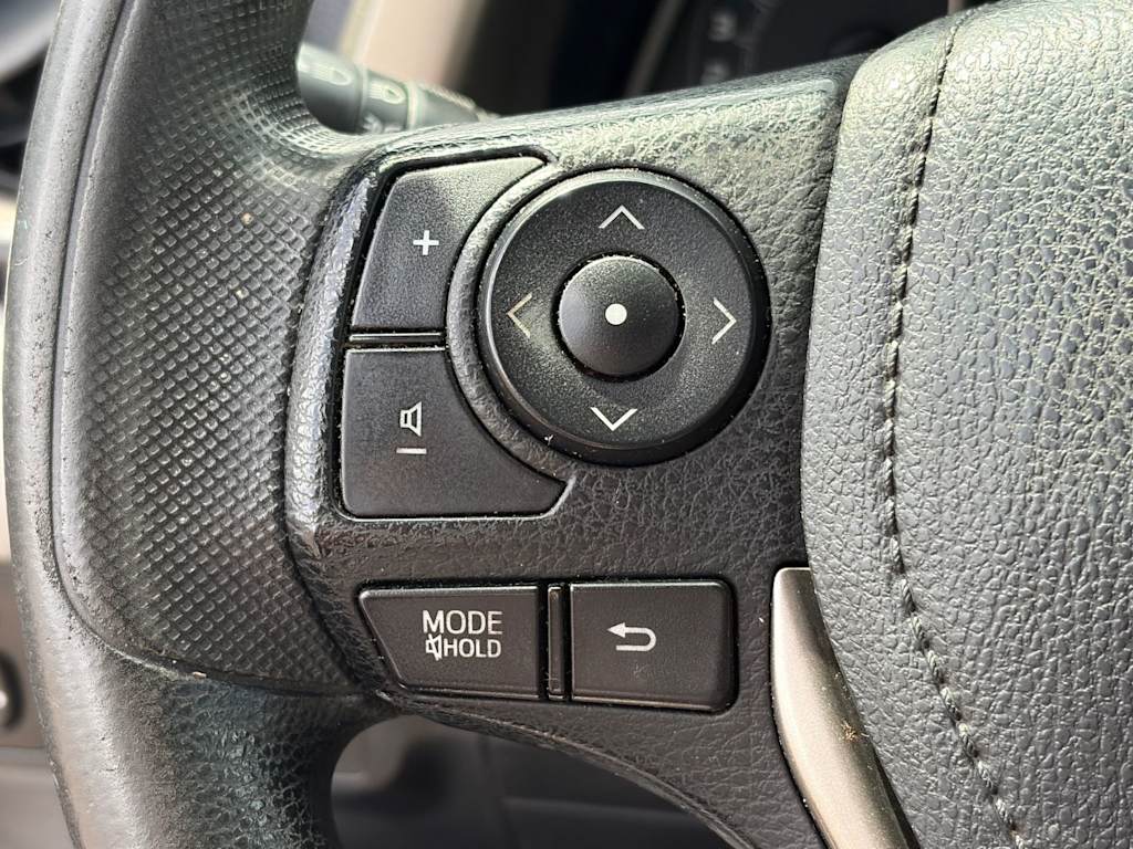 Thumbnail: 2013 Toyota RAV4 - 15