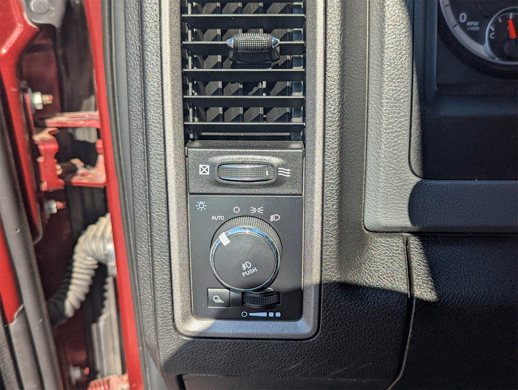 Thumbnail: 2019 RAM 1500 - 30