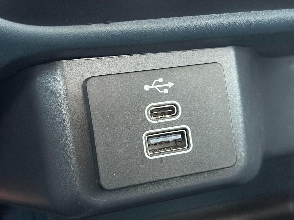 Thumbnail: 2025 Ford Maverick - 25