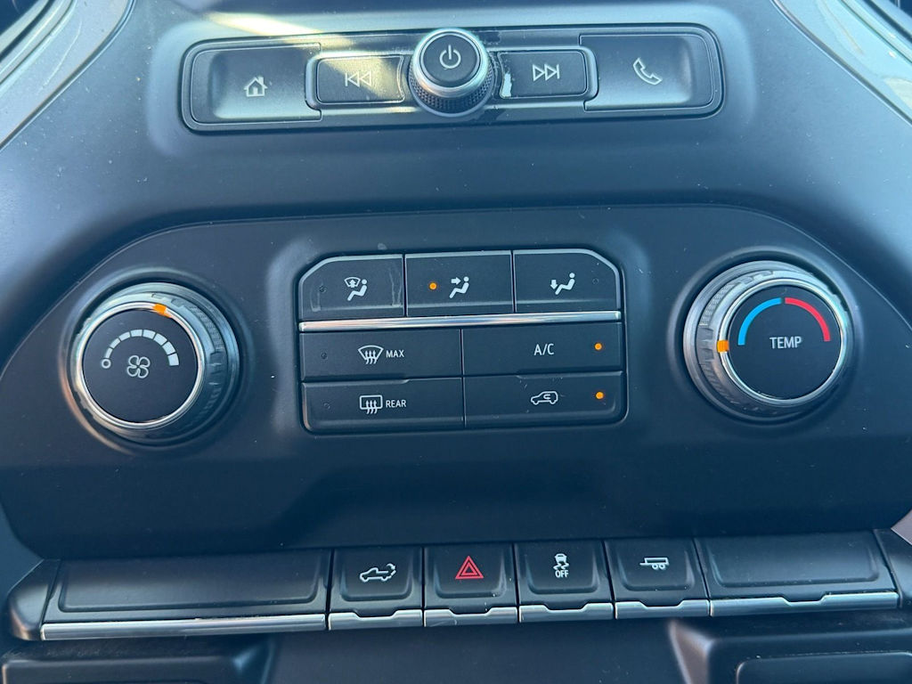 Thumbnail: 2020 Chevrolet Silverado 1500 - 25