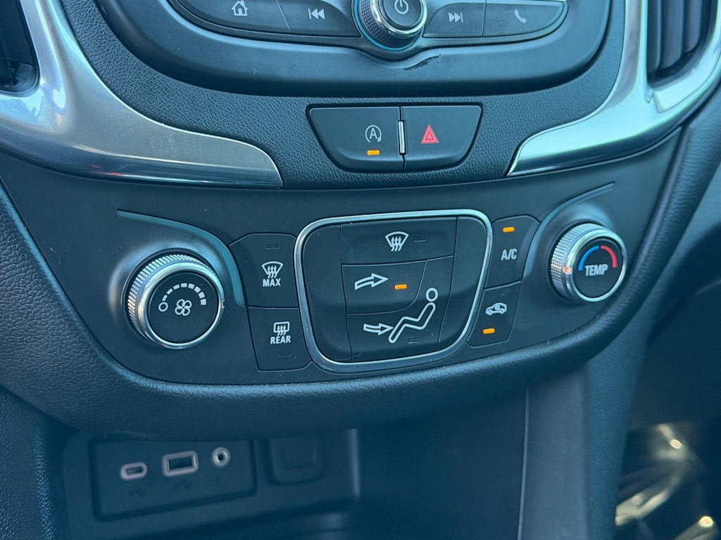 Thumbnail: 2022 Chevrolet Equinox - 29