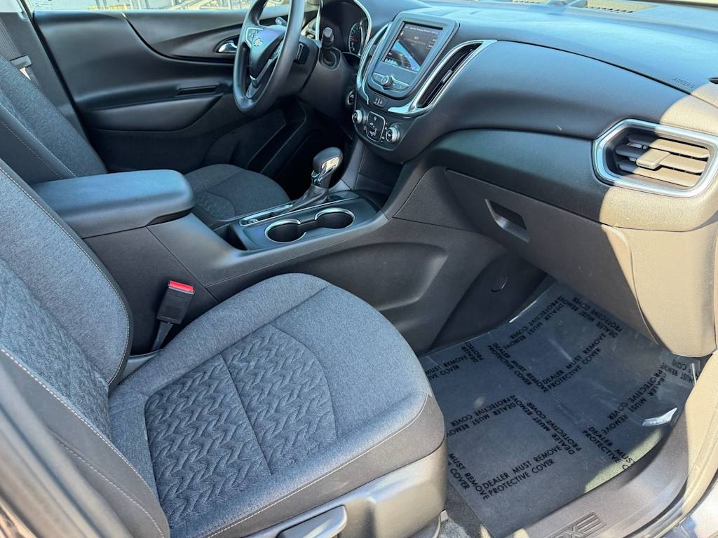 Thumbnail: 2022 Chevrolet Equinox - 8