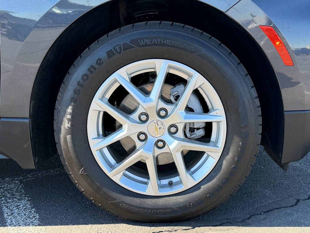 Thumbnail: 2022 Chevrolet Equinox - 6