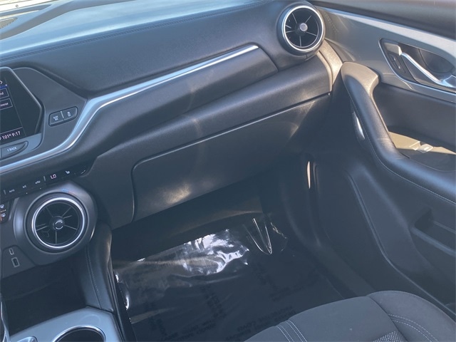 Thumbnail: 2019 Chevrolet Blazer - 24