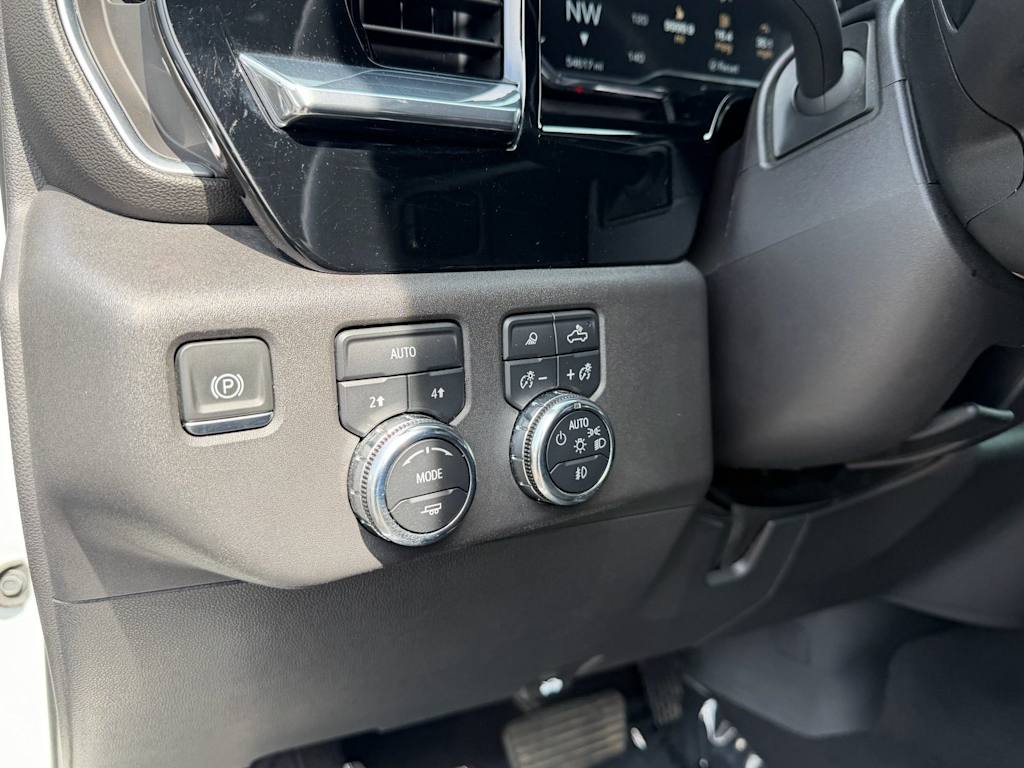 Thumbnail: 2024 GMC Sierra 1500 - 26