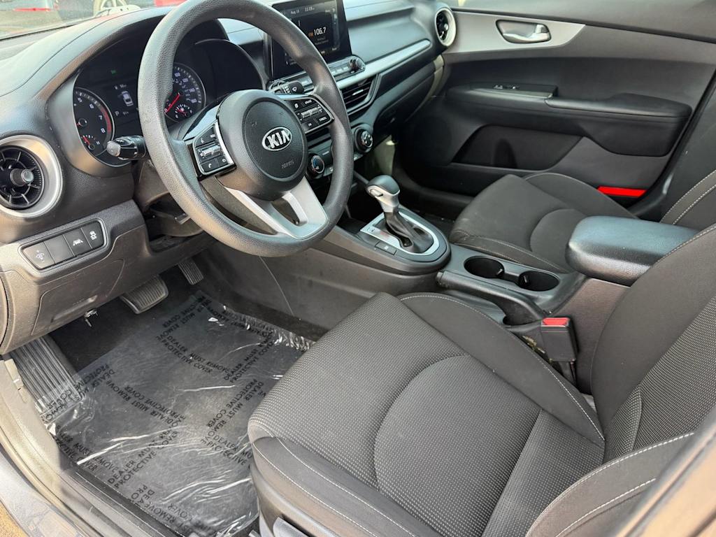 Thumbnail: 2021 Kia Forte - 12