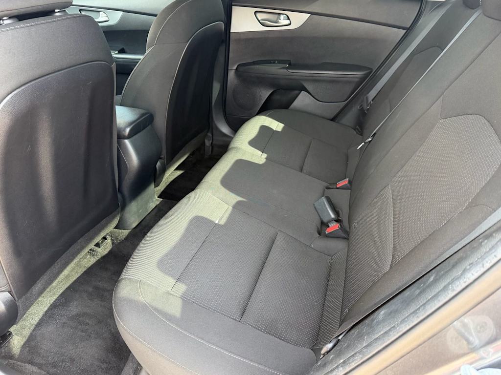 Thumbnail: 2021 Kia Forte - 23