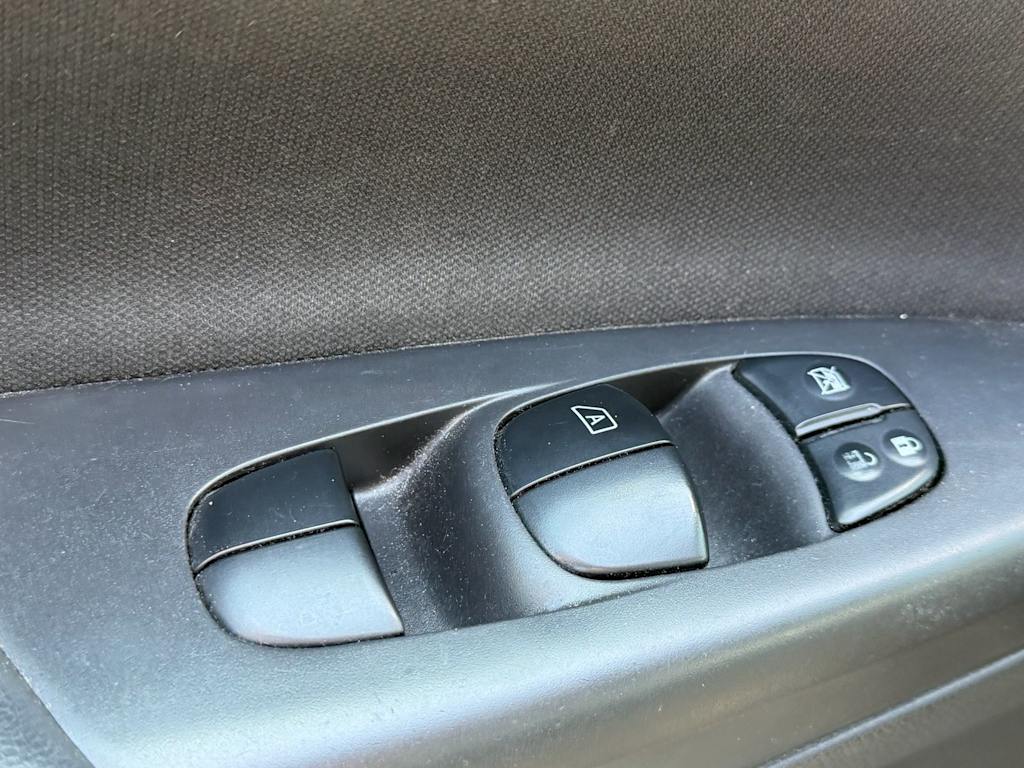 Thumbnail: 2019 Nissan Sentra - 14