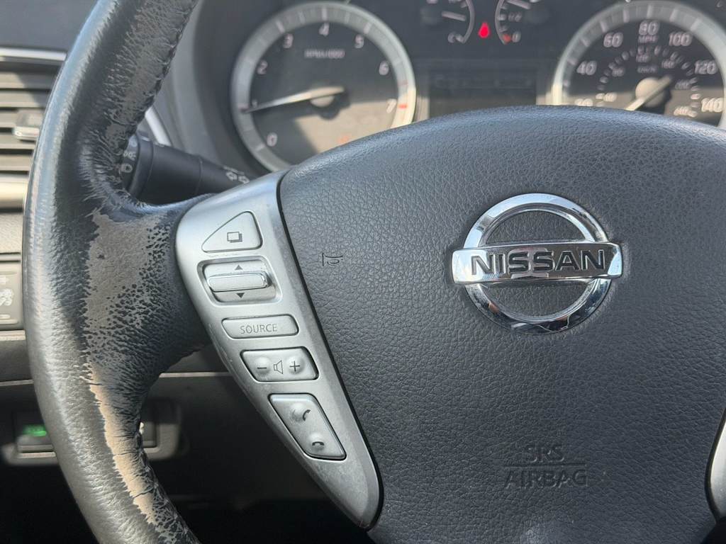 Thumbnail: 2015 Nissan Sentra - 17