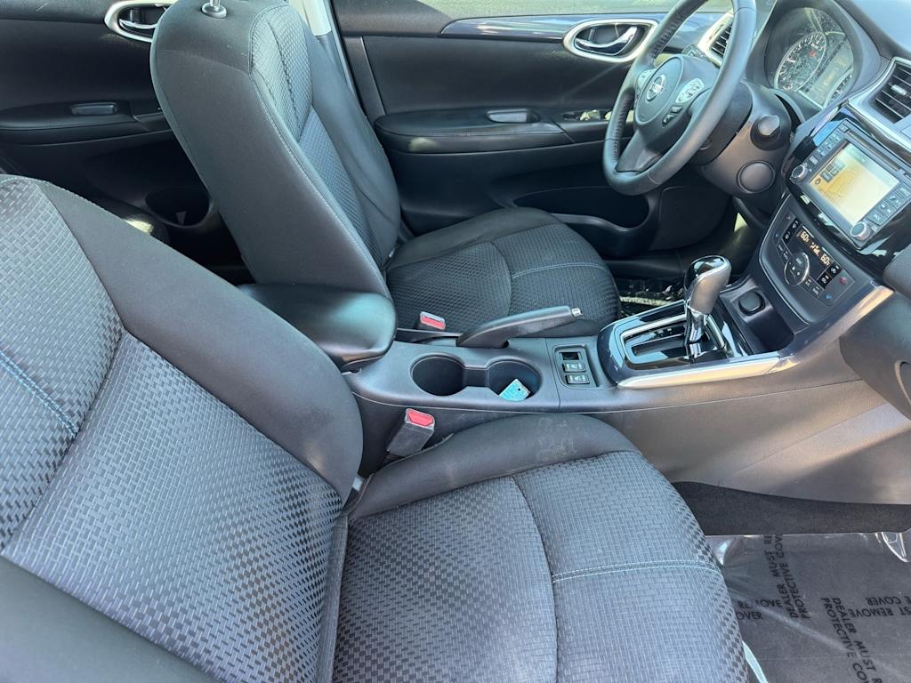 Thumbnail: 2018 Nissan Sentra - 9